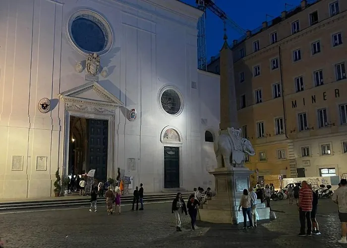 Ele Pantheon דירה *