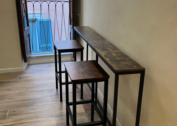 Ele Pantheon דירה *